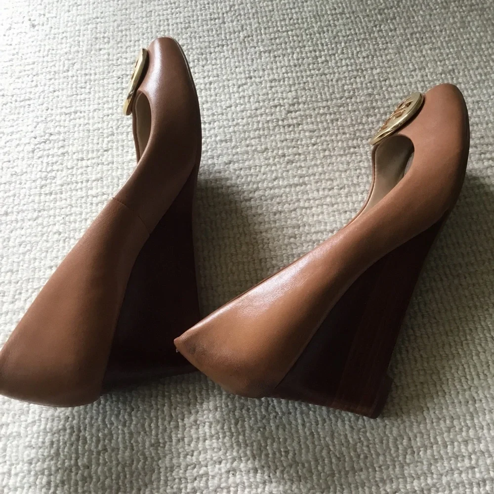 Tory Burch classic tory